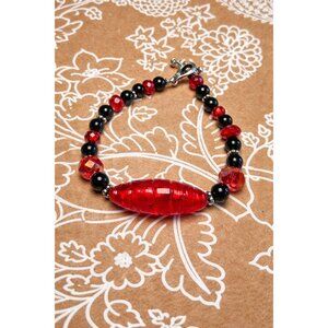 Red and Black Glass Bead Bracelet – 6.5"